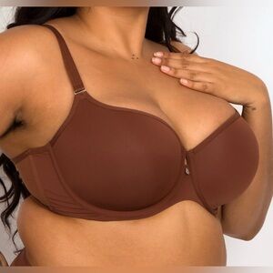 Curvy Couture Tulip Smooth TShirt Women's Bra